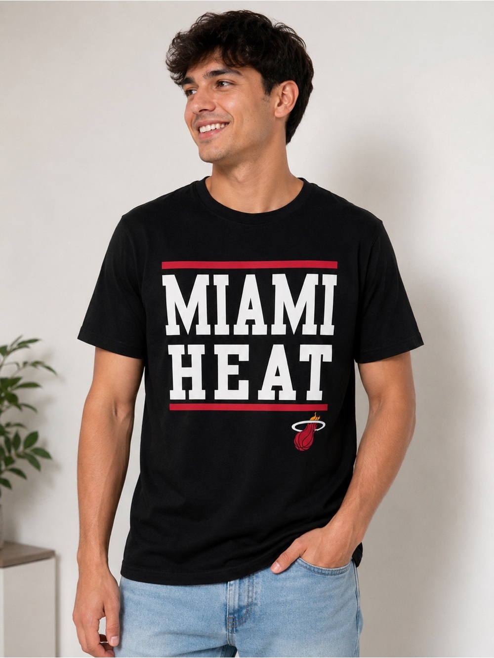 NBA Miami Heat Youth XXL 18 Graphic Tee Black NWT 100% Cotton Official